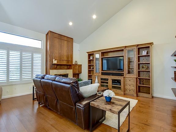 5th image of 15300 Winchester Blvd APT 10