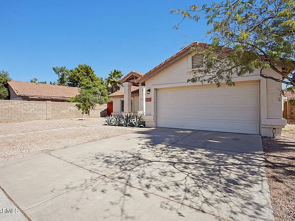 3rd image of 1131 N PEBBLE BEACH Drive