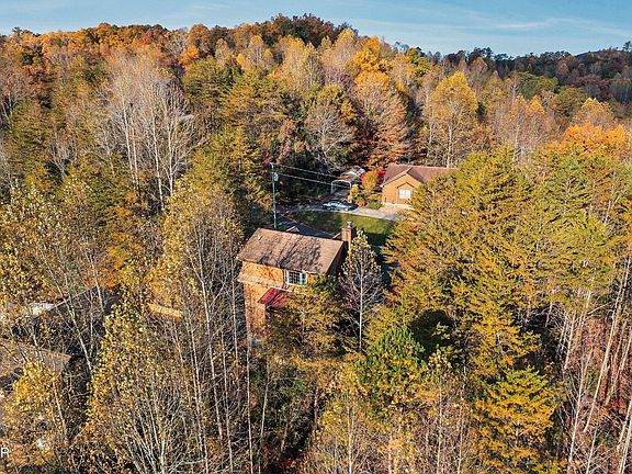 4th image of 3860 Katelyns Ln