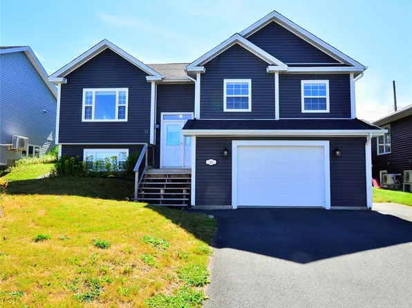 11 Logan Street, Paradise, NL A1L0H5