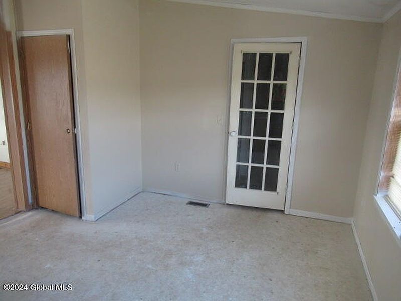 4th image of 1001 Latimer Hill Road
