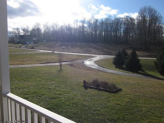 3rd image of 107 Auburn Hills Dr