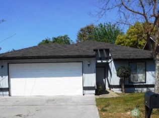 4552 W Ashlan Ave, Fresno, CA 93722
