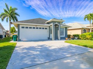 835 106th Ave N, Naples, FL 34108