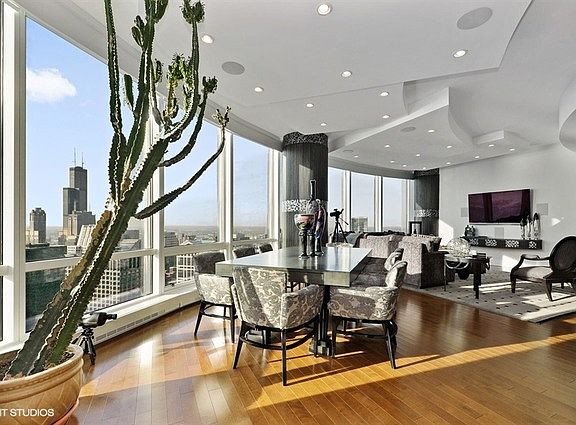 5th image of 401 N Wabash Ave Unit 57e