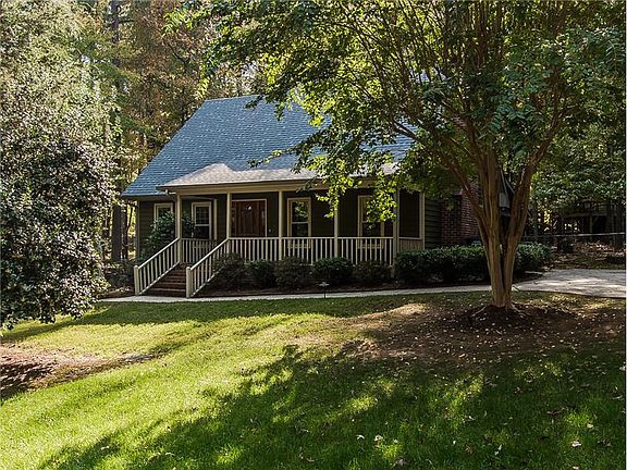 3rd image of 4127 Westfield Dr
