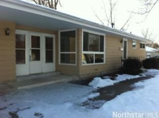 1206 Valley St, Chaska, MN 55318