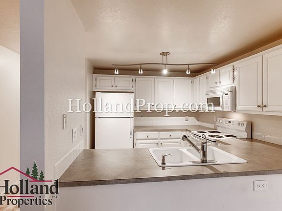 4th image of 17564 NW Springville Rd Unit 4