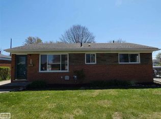 1847 Chaucer Ave, Madison Heights, MI 48071