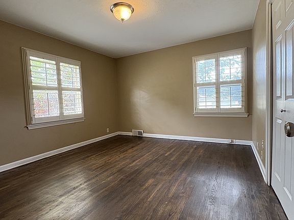 5th image of 2395 E Bernadine Dr