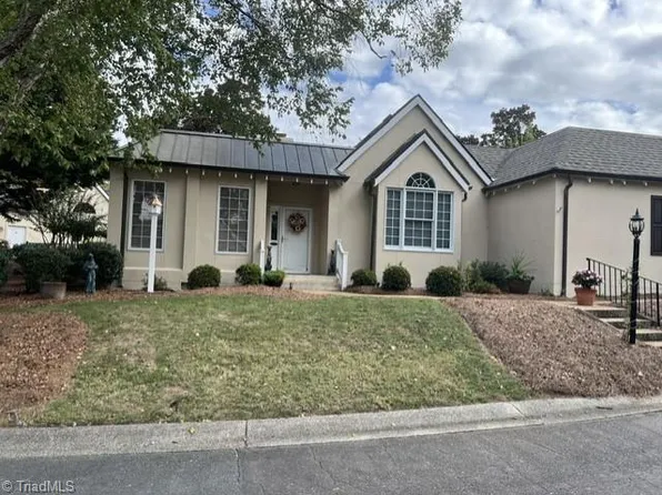 108 Linden Pl, Bermuda Run, NC 27006