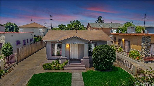 6341 Hollenbeck St, Huntington Park, CA 90255 | Zillow