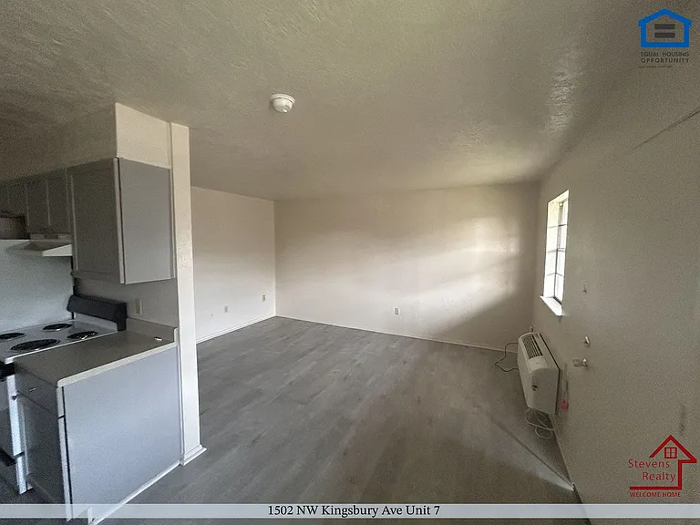 Amber Apartments — Photo 21