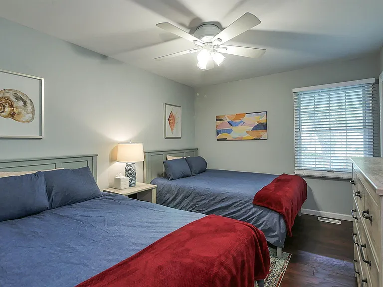 310 Seashell Ln — Photo 12