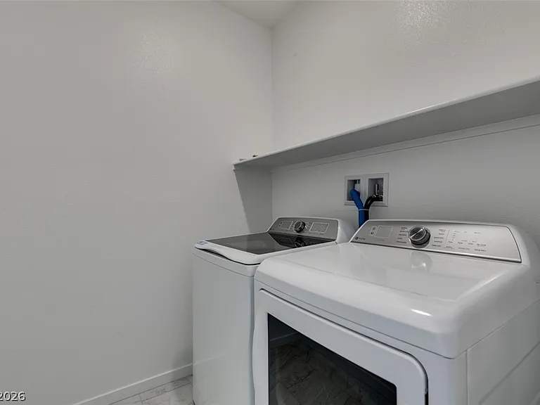 405 Isla Enclave Way — Photo 32