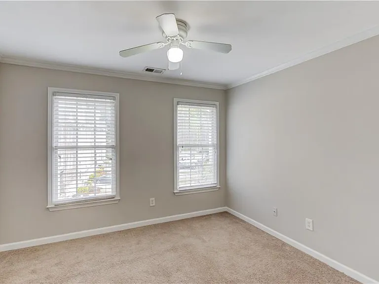 11007 Lorin Way — Photo 29