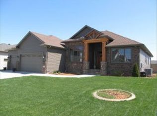 4440 58th St S, Fargo, ND 58104