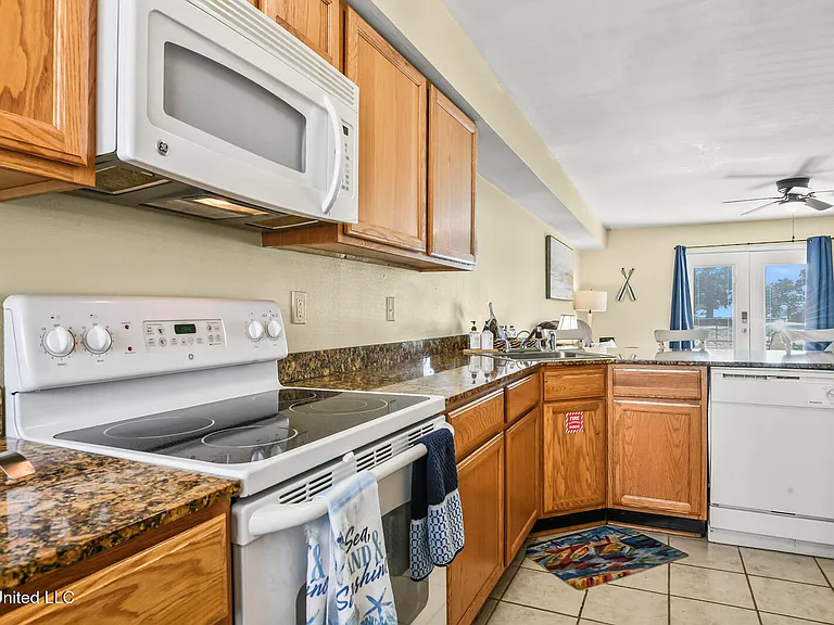 1664 Beach Blvd #65 — Photo 6