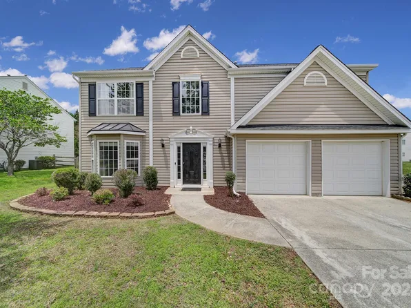 6154 Roseway Ct, Harrisburg, NC 28075