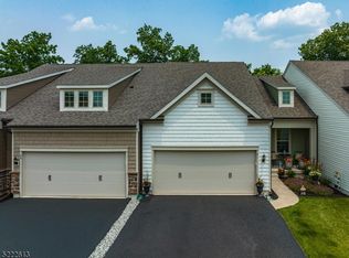 41 Barnett Rd, Flemington, NJ 08822