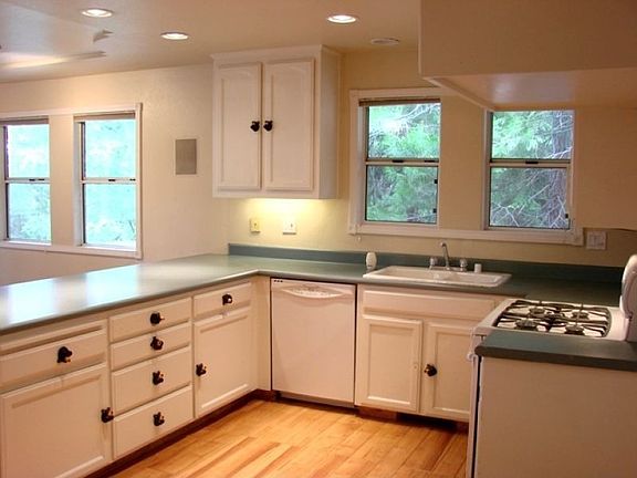 5th image of 2663 Fairway Dr