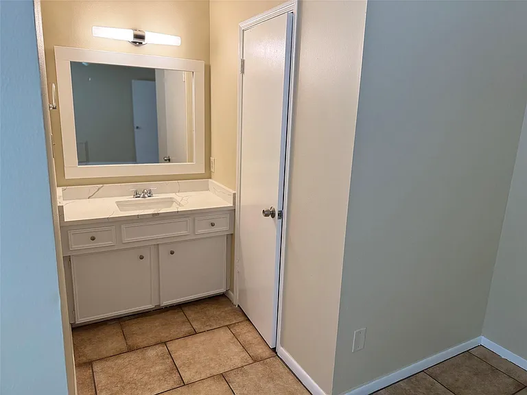 6610 Addicks Clodine Rd — Photo 22