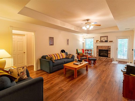 3rd image of 524 Antry Pl