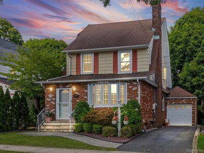 23 Nassau Road, Great Neck, NY, 11021