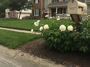 9168 Oak Knoll Ln, Fishers, IN 46037