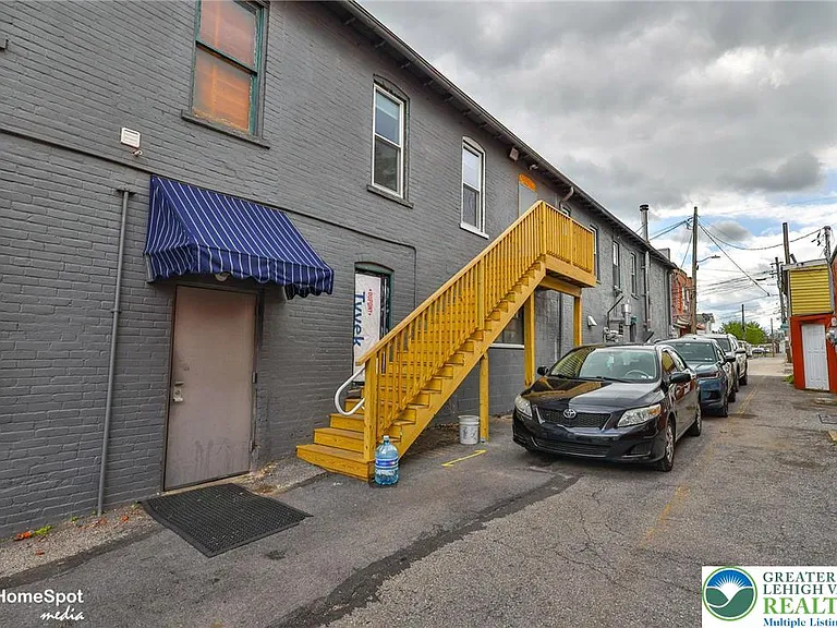 1210 W Turner St #2 — Photo 23