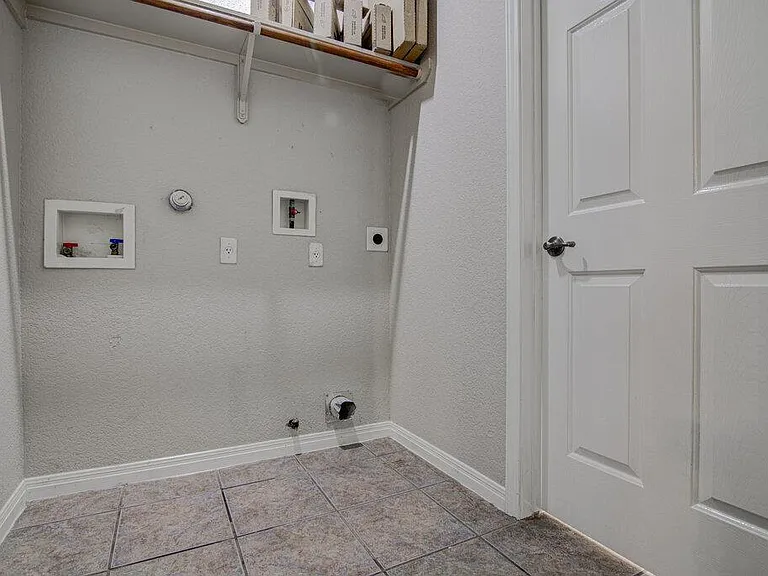 1702 Singleton Ave #A — Photo 12