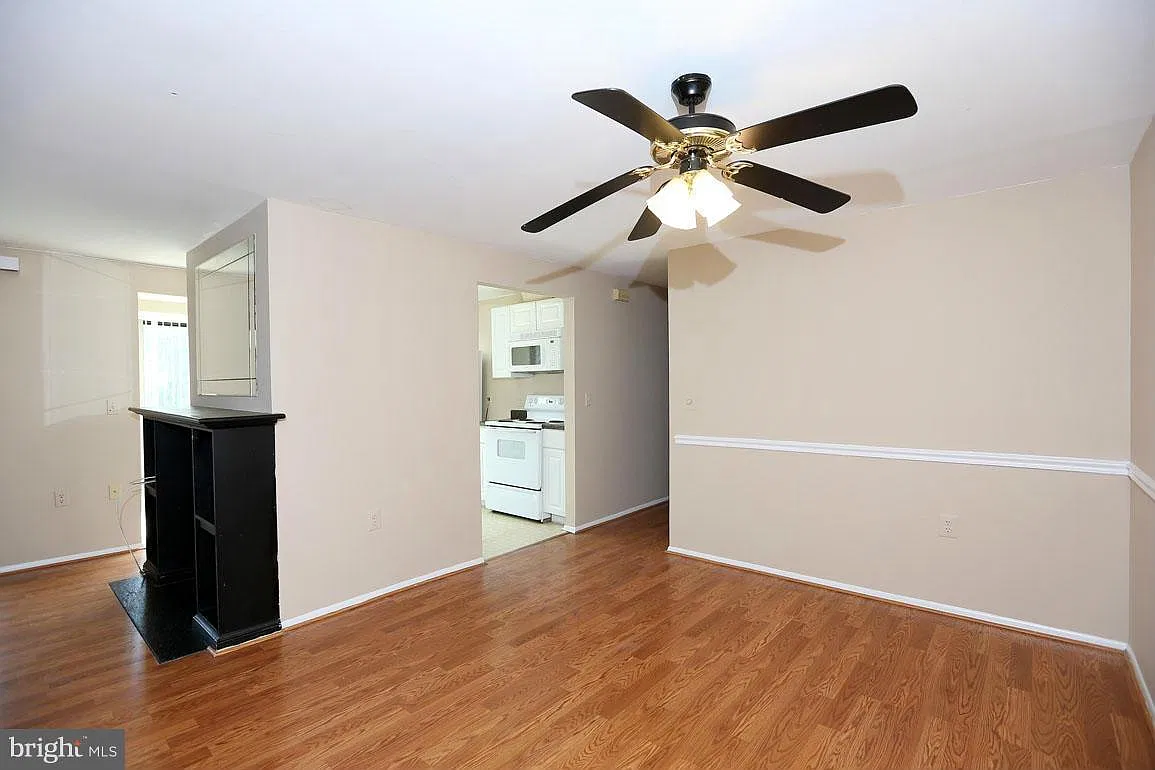2 bed, 1107 sqft, $2,350 — Photo 4