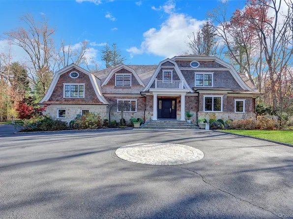 119 Wheatley Rd, Old Westbury, NY 11568