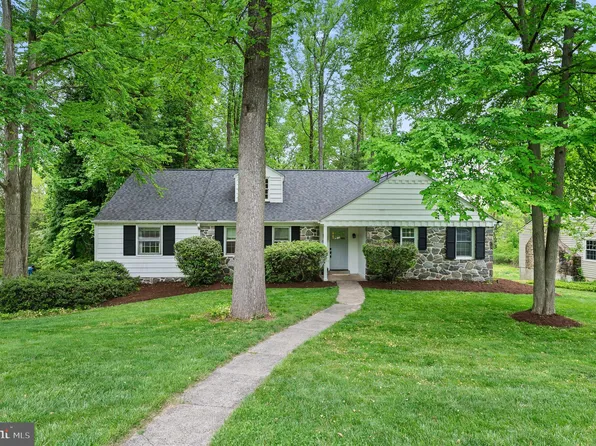 617 Hickory Ln, Berwyn, PA 19312