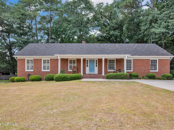 230 Summertree Court, Clinton, NC 28328