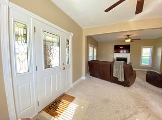 1061 W Highland Ave, Nevada, MO 64772