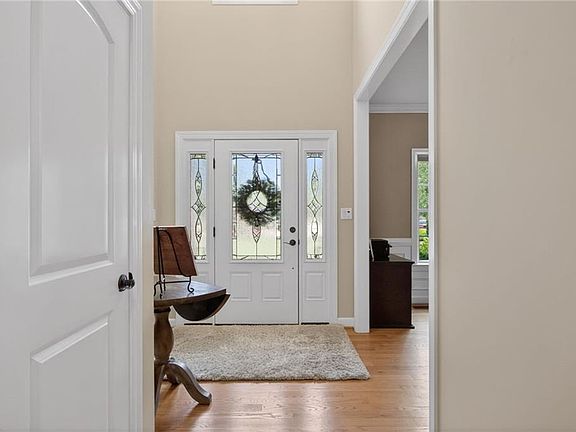 5th image of 118 Collington Run