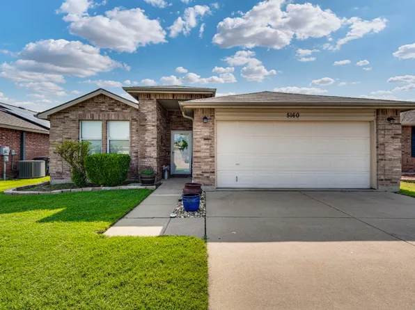 5160 Cliff Oaks Dr, Fort Worth, TX 76179