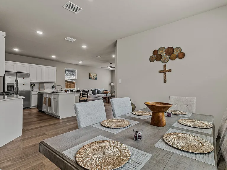 706 Melody Hill Dr — Photo 14