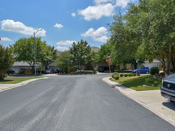 4th image of 8003 Coral Meadow Dr