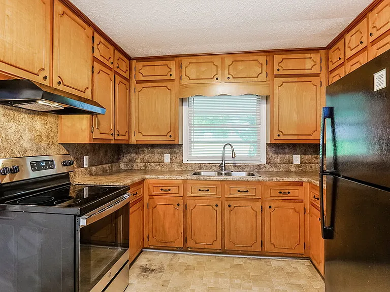 812 Nelson Dr — Photo 11