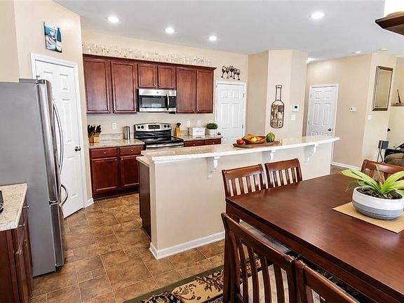 3rd image of 40 Kilverstone Way