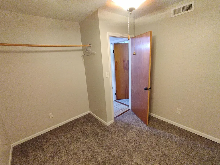 517 State St #B — Photo 9