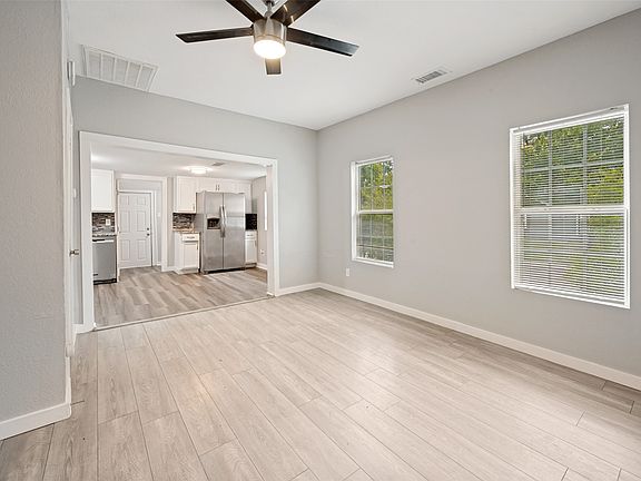 4th image of 1245 Lowe St