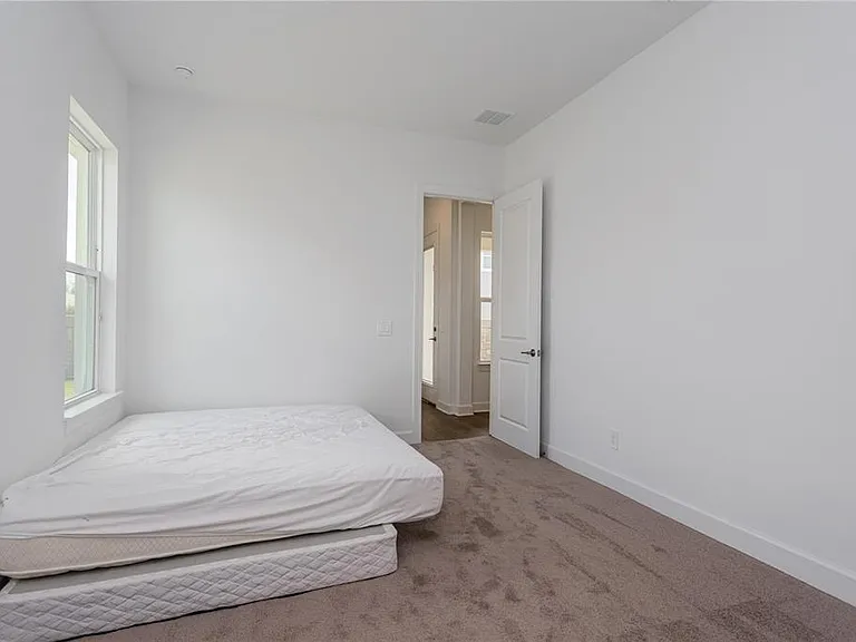 10176 Brocksport Cir — Photo 38