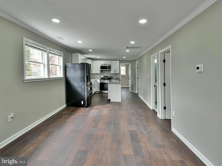 10 Bayou Ave #TOP FLOOR — Photo 11