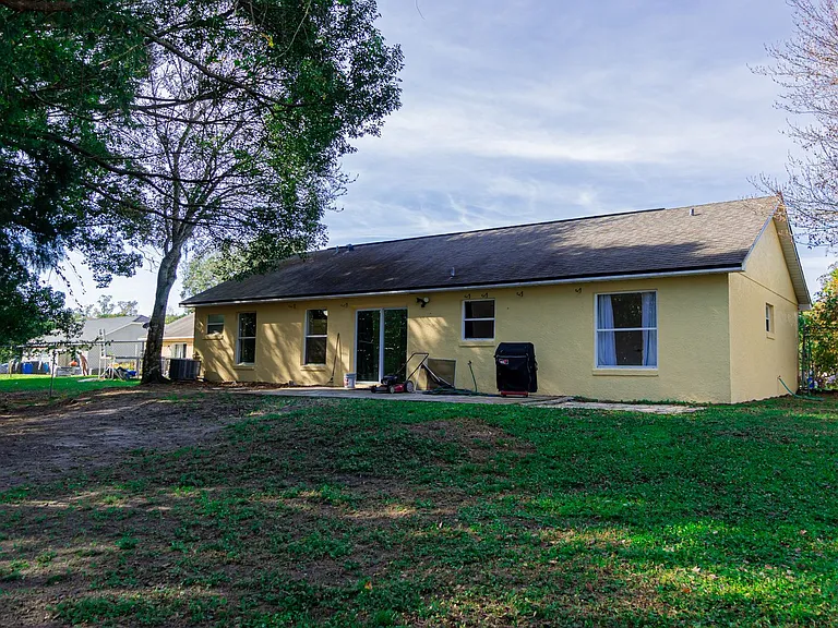 942 Whisler Ct — Photo 35