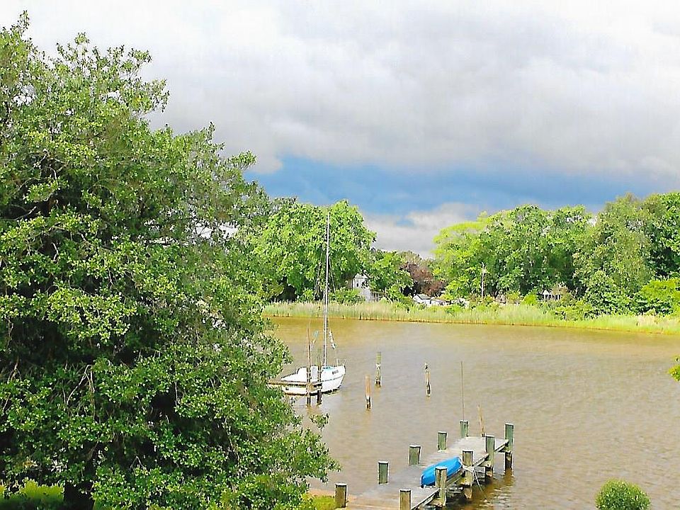 2nd image of 5705 Shore Dr