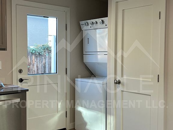 5th image of 15 Chicago Ave #A-d
