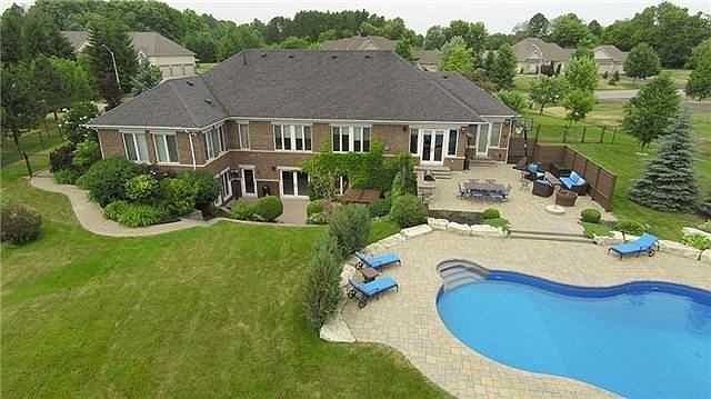 2nd image of 55 Ballantrae Rd